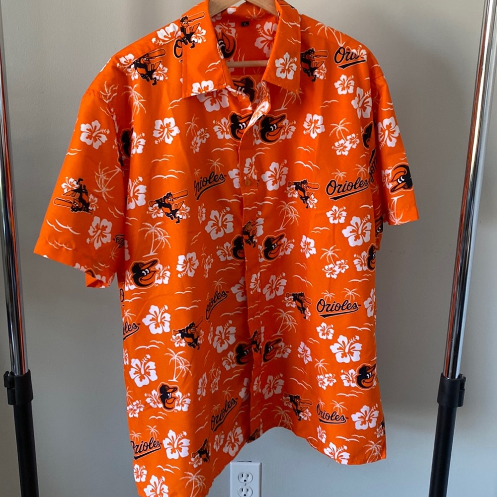 Orioles Hawaiian shirt size XL NEW